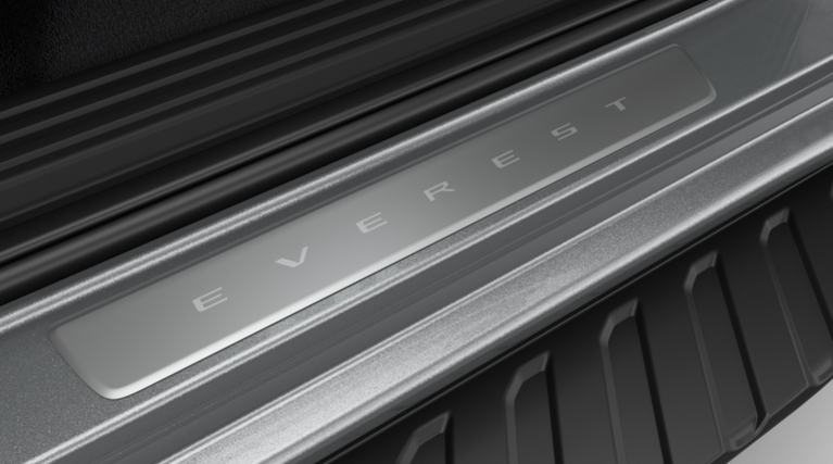 Genuine Ford Next-Gen Everest MY22 Alloy Scuff Plates Kit Front & Rear