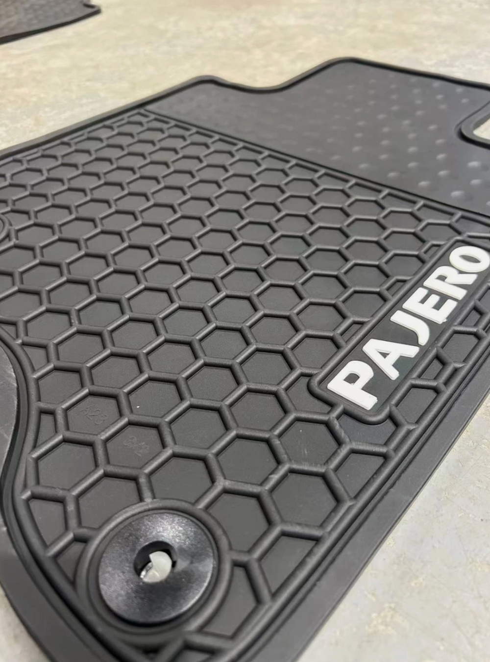 MITSUBISHI PAJERO SPORT GLX GLS VRX 2016 - 2025 Rubber Waterproof Car Floor Mats