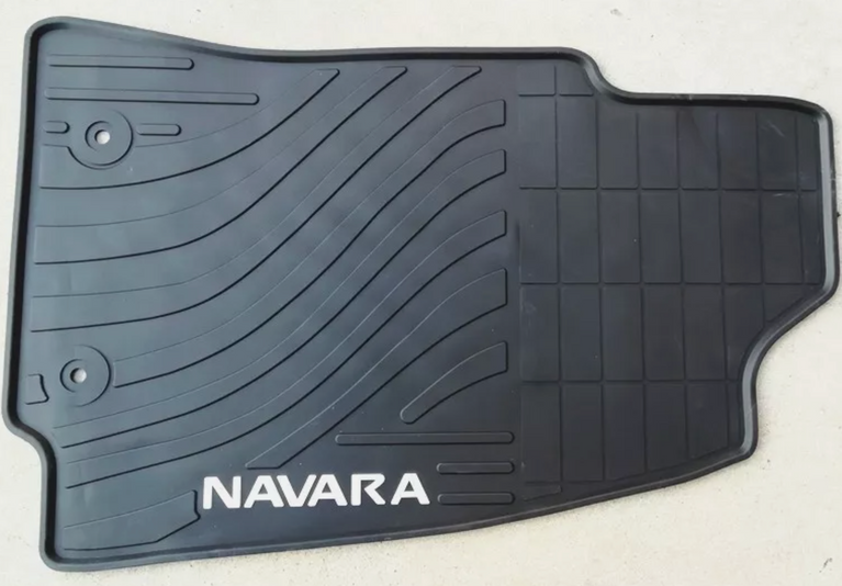 Nissan Navara Dual Cab D40 2005-2015 Complete RUBBER Floor Mat Set