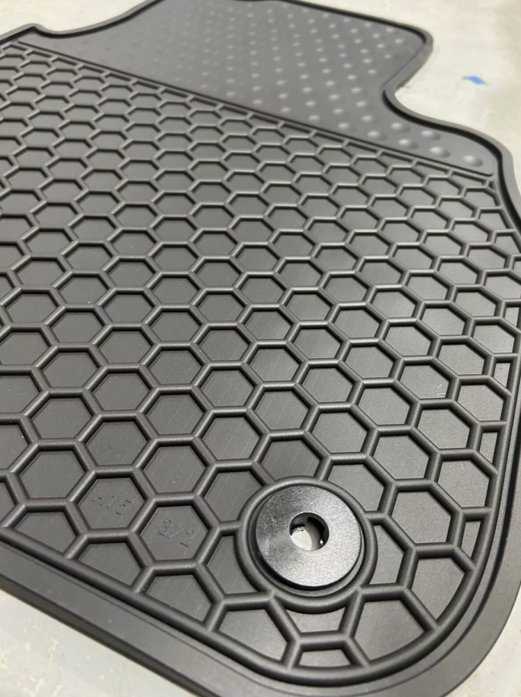 Kia Sportage 2021+ NQ Complete RUBBER Floor Mat Set